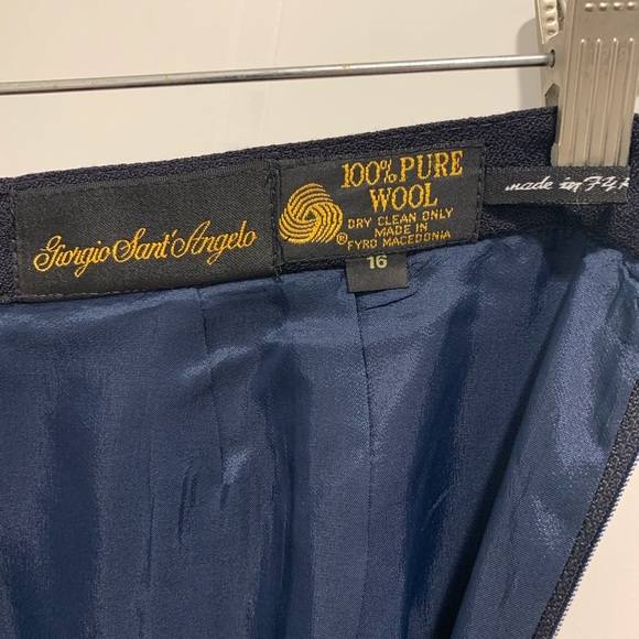 NWOT Luxurious 100% wool Italian pants - Picture 3 of 3